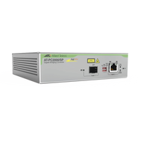 Convertidor de medios Gigabit Ethernet PoE+ a fibra óptica con puerto SFP Gigabit, la distancia y tipo de fibra óptica depende del transceptor