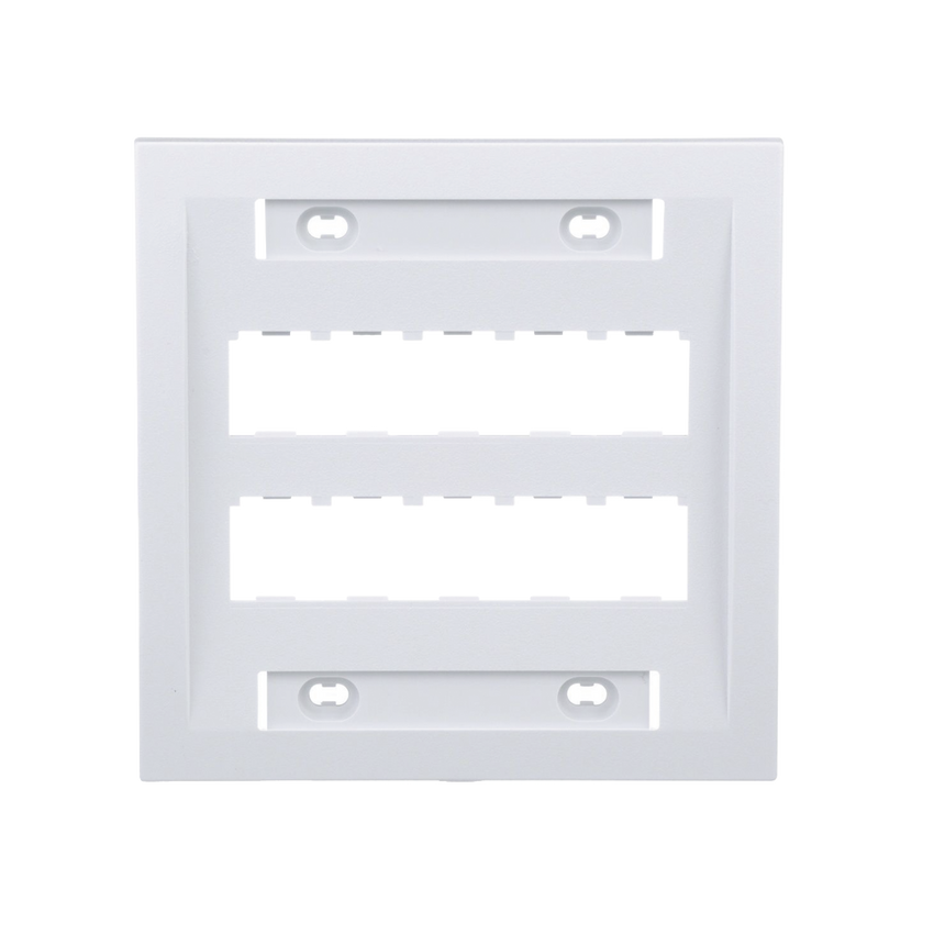 Placa de Pared Vertical Ejecutiva, Salida Para 10 Puertos Mini-Com, Con Espacios Para Etiquetas, Color Blanco