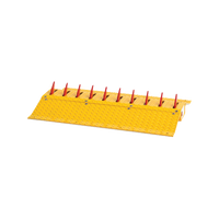 Picos poncha llantas autónomo / No requiere barrera vehicular / Para delimintar dirección de tráfico vehicular / Compatible con 1601-088 / Mide 90cm (3ft) / Fácil instalación de sobreponer