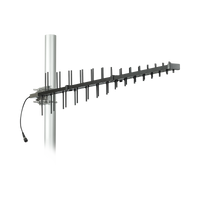 Antena LPDA de Alta Ganancia/ ESPECIAL PARA AMPLIFICADORES DE UNA A CINCO BANDAS DE FRECUENCIA/ 698-2700 MHz/ 12.15 dBi de Ganancia.