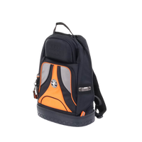 Mochila para herramientas Tradesman Pro™ de 36,8 cm en color negro con 39 bolsillos (No incluye herramientas).