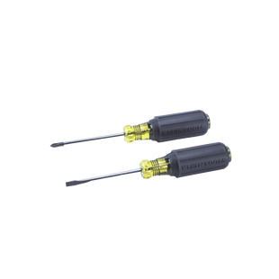 Juego de 8 Desarmadores con Mango Cushion-Grip™: 2 de punta Plana de 1/4'' (6.4 mm) y 5/16'' (7.9 mm); 2 de punta Cabinet de 5/16'' (7.9 mm) y 3/16'' (4.8 mm); tres de punta Phillips n.º 1, n.º 2 y n