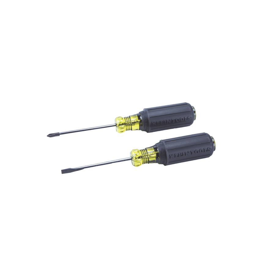 Juego de 8 Desarmadores con Mango Cushion-Grip™: 2 de punta Plana de 1/4'' (6.4 mm) y 5/16'' (7.9 mm); 2 de punta Cabinet de 5/16'' (7.9 mm) y 3/16'' (4.8 mm); tres de punta Phillips n.º 1, n.º 2 y n