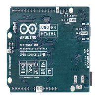 Placa Desarrollo Arduino UNO R4 Minima / Microcontrolador Renesas RA4M1 32-bit Cortex-M4 / 48 MHz / 256 kB Flash / 32 kB SRAM / 14 Digital I/O / 6 Analog Inputs / USB-C / Compatible con Shields UNO