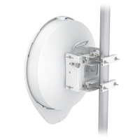 airFiber 60 XG Radio PtP 60 GHz (57–66 GHz) con Radio de Respaldo de 5 GHz, Para una Distancia de Hasta 4 km con Soporte SFP+