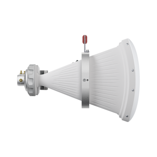 Antena Sectorial Asimétrica de 90° 4900 - 7125 MHz, 15 dBi con soporte mejorado, listas para TwisPort sin pérdida