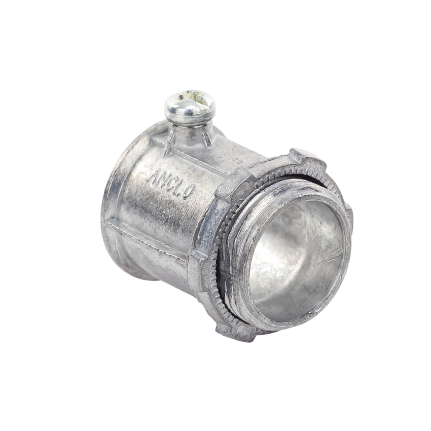 Conector de 3/4" para Tubo Pared Delgada con Tornillos Opresores.
