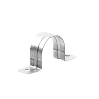 Abrazadera tipo Omega para Conduit Pared Delgada de 1 1/2"  (38 mm).