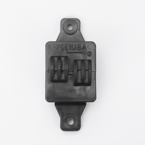 Aislador de Paso para cercos eléctricos, resistente al clima extremo.