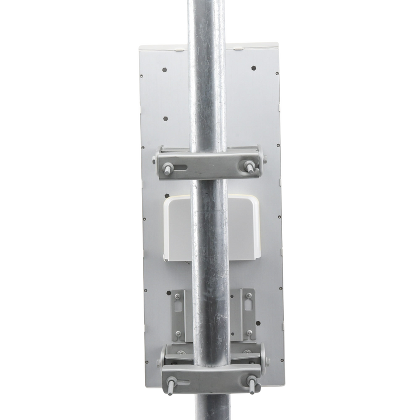 Antena sectorial ePMP 3000 de 90 grados, 17 dBi, 4.9-5.97 GHz, MU-MIMO 4x4, incluye kit de montaje para EPMP3K