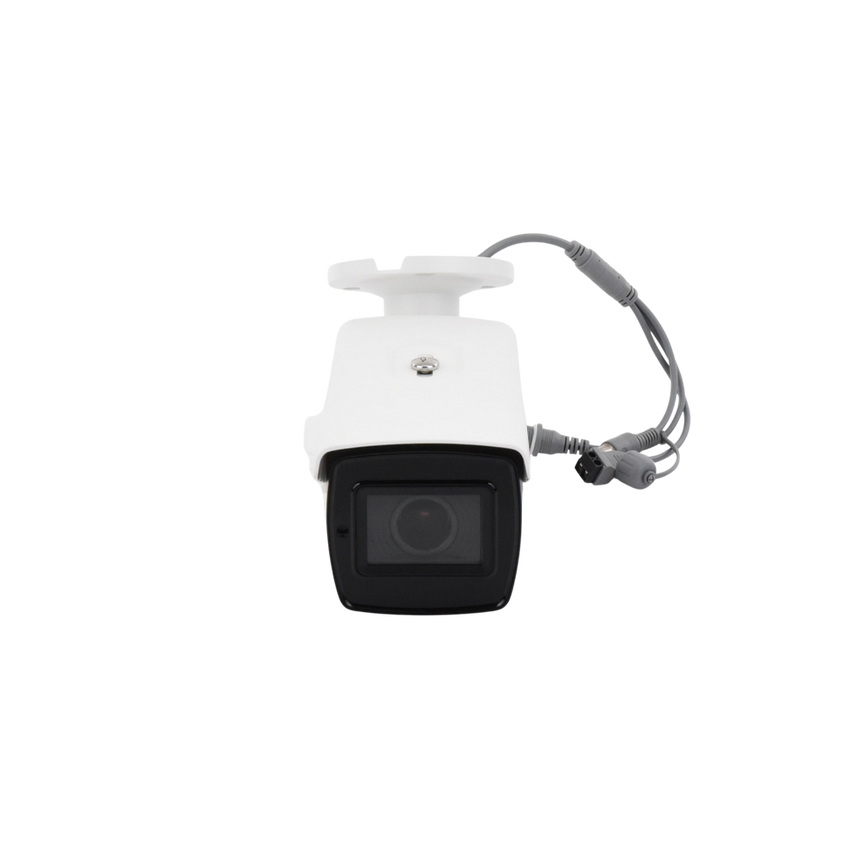 Bullet TURBOHD 4K (8Megapixeles) / Lente Mot. 2.7 a 13.5 mm / Potente IR EXIR de 80 mts / Exterior IP67 / 12 Vcc - 24 VCA / dWDR