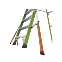 Escalera Fija de 8' (2.4m) de Fibra de Vidrio con Jaula y Peldaños de Aluminio. (SKU:19708-146).
