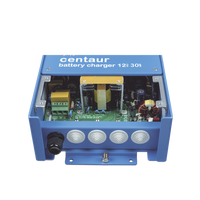 Cargador de Batería Centaur / Tecnología de Alta Frecuencia / Modelos 12-24 VDC / Carga 3 Etapas / 3 Salidas / Protección IP21