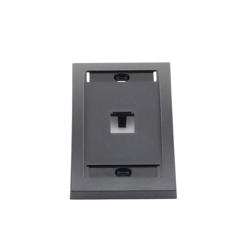 Placa de Pared Vertical Ejecutiva, Salida de 1 Puerto Mini-Com, Con Espacios Para Etiquetas, Color Negro