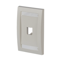 Placa de Pared Vertical Ejecutiva, Salida Para 1 Puerto Mini-Com, Con Espacios Para Etiquetas, Color Blanco Mate
