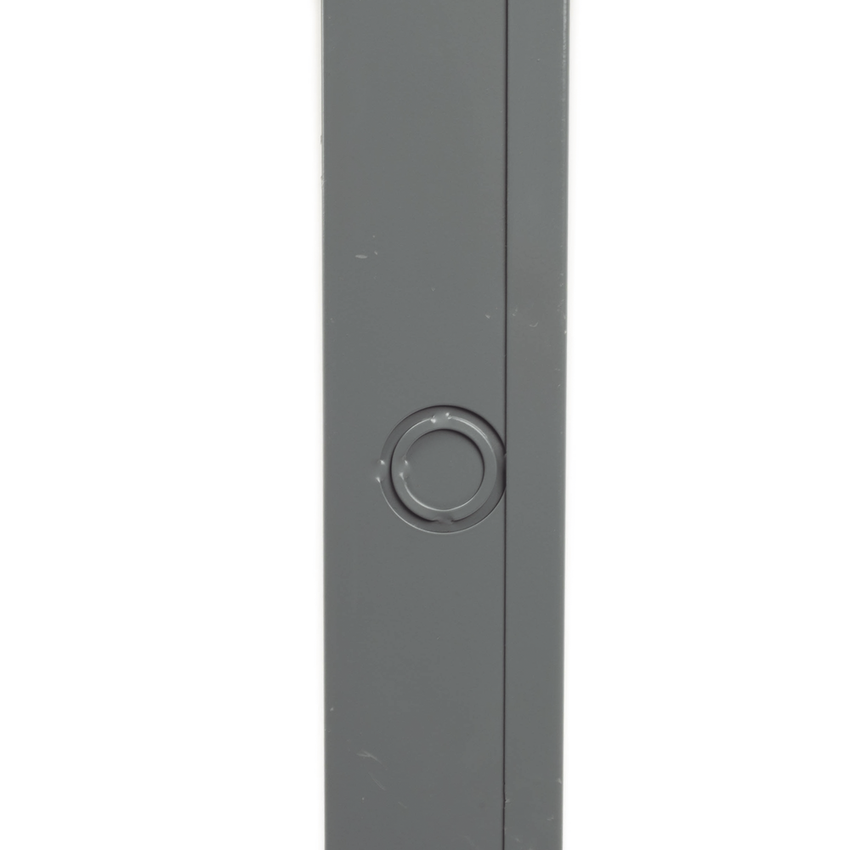 Ducto cuadrado embisagrado 6.5 x 6.5 cm, fabricado en lámina de acero al carbón, hasta 67 cables Cat6,  incluye cople con tornillería y 1 knock out por lado