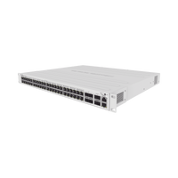 Cloud Router Switch 48 puertos PoE 802.3af/at Gigabit, 4 puertos SFP+ 10G, 2 puertos QSFP+ 40G, Montaje en Rack