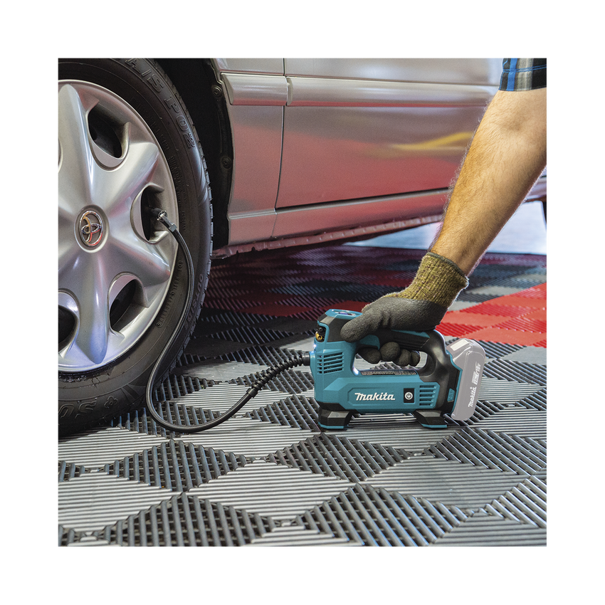 Inflador Inalámbrico 18 Vcc Hasta 121 PSI  (Sin Batería / Sin Cargador).