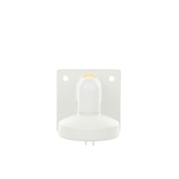 Montaje metálico de pared para exterior