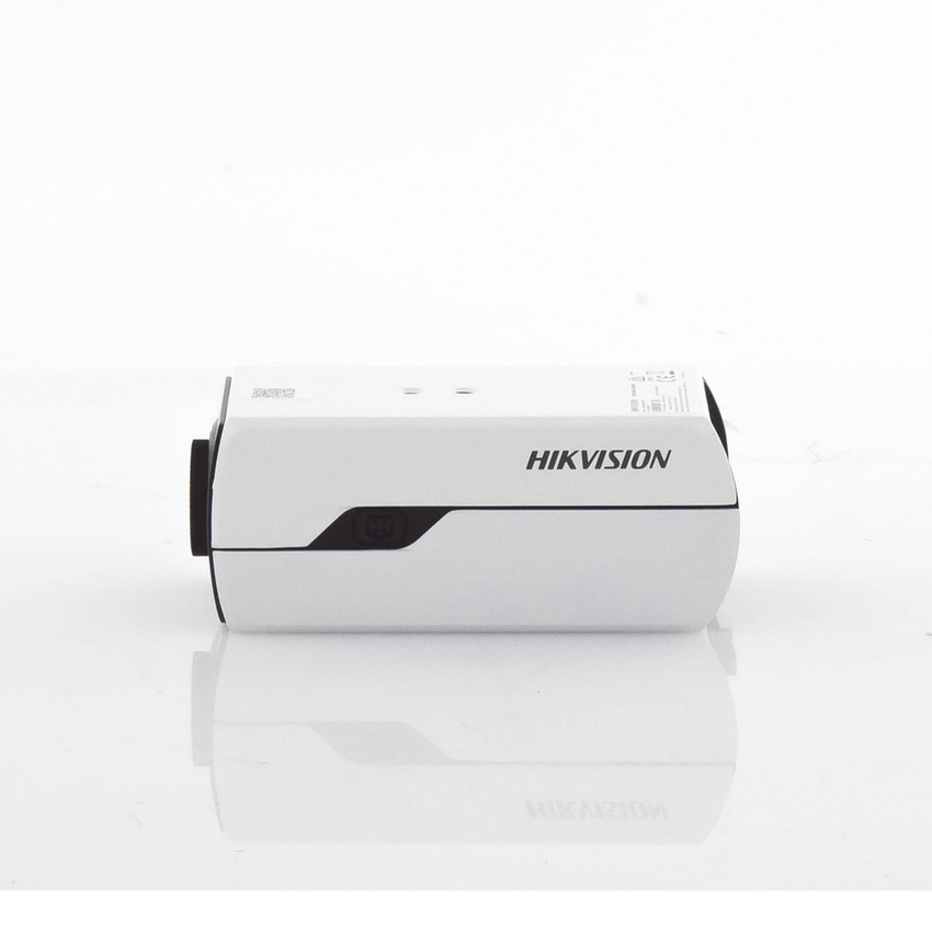 Camara Box IP 4 Megapixel / Serie PRO / DARKFIGHTER / PoE / 12 Vcc o 24 VCA / WDR 120 dB / ONVIF / RS-485 / BLC /  Entrada y Salida de Audio y Alarmas (No Incluye Lente) / Micro SD