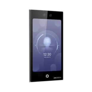 Terminal Facial WiFi con pantalla de 7" / Exterior IP65 / 10,000 Rostros y 50,000 Tarjetas / 10,000 Huellas (Módulo Opcional) / ISAPI / ISUP 5.0 / Codigos QR y Bluethooth / Intercom SIP Estandar / HIK-IA