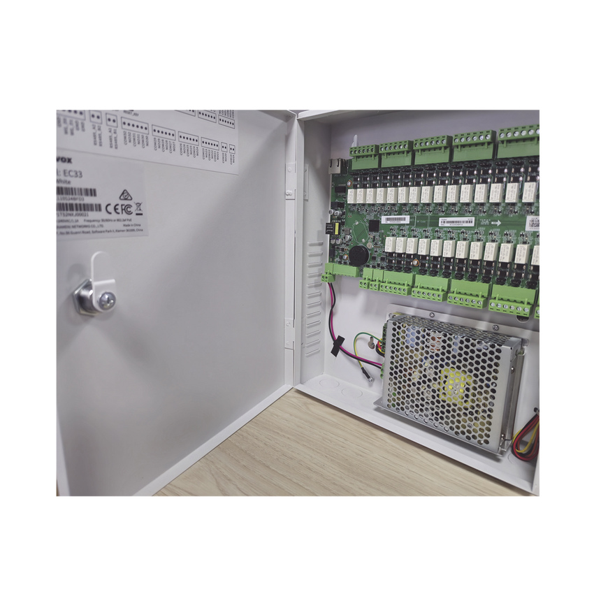 Controlador de Elevador IP Para 32 Pisos / Gestión 100% en la Nube / Interfaz Web / Pases Temporales desde App / Activación de Pisos desde App/ Wiegand / POE / 20,000 Tarjetas /100,000 Eventos / Compatible con Videoporteros Akuvox