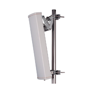 Antena sectorial para 2G, 3G, 4G y 5G de telefonía celular / 15 dBi / Multi Banda / Rango de Frecuencia (698-960 / 1710-2700 MHz).