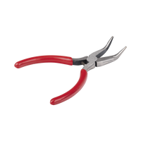 Pinza punta Curveada de 5” con Mango Forrado Plástico.