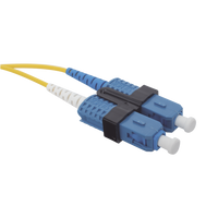 Jumper de Fibra Óptica Monomodo (OS2), XGLO, LC/UPC-SC/UPC Duplex, OFNR, Color Amarillo, 5 Metros (16.40 Pies)