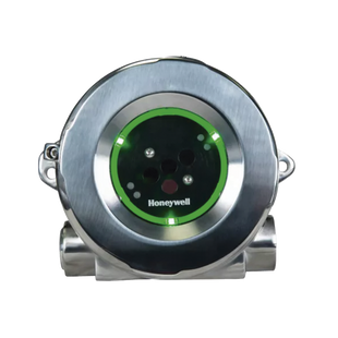 Detector De Flama Industrial Avanzado Multi-Espectro, Triple Infrarrojo (IR3), Visión 90º, Sensibilidad Variable 15 - 60m, Entradas 3/4" NPT, Protección IP66, Certificado Para Áreas Peligrosas, Acero Inoxidable