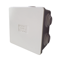 Caja de derivación de PVC Autoextinguible con 6 entradas, tapa a presión, 80x80x40 MM (Medidas internas, mayor área permisible para el cable, Para instalación al exterior (IP44)