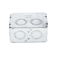 Caja (Chalupa) Multigang de 1 Gang/ Profundidad de 2-1/2 Pulgadas (6.35 cm)/ 8 TKO (1/2 y 3/4).