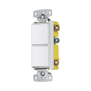 Interruptor Residencial 15 A 120-277 V, 1 Polo 3 Vías, Cableado lateral, Color Blanco.