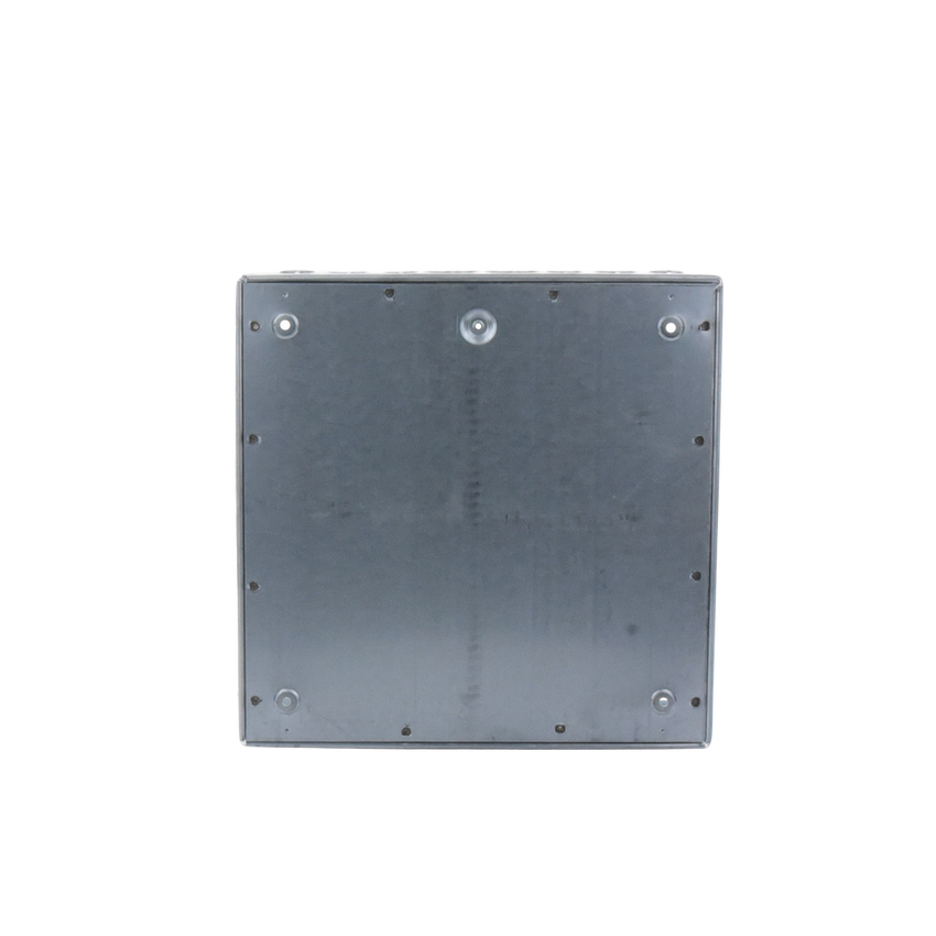 Caja Extra Grande 15"x15"x 4"/ Profundidad 4"/Entradas Laterales - Finales 4 Entradas de 1/2"- 3/4", 2 Entradas de 3/4" - 1" y 2 Entradas de 1"- 1 1/4"/ Incluye tapa / Incluye tapa.