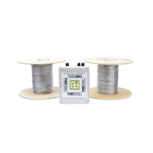 Kit de Cable Sensor Perimetral Para Cercas Ciclonicas IRONCLAD/ 305 METROS / 2 ZONAS; 152 METROS POR ZONA / Sin Falsas Alarmas por Viento / TODO Incluido TARJETA LPU400/ Calibración por Software