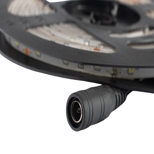 Tira Led de 5 m / Color Blanco / Uso Exterior / Potencia 15 W / 420 lm/ 12 V CD / IP 65.