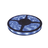 Tira Led de 5 m / Color Azul / Uso Interior / Potencia 22 W / 900 lm/ 12 V CD / IP 20.