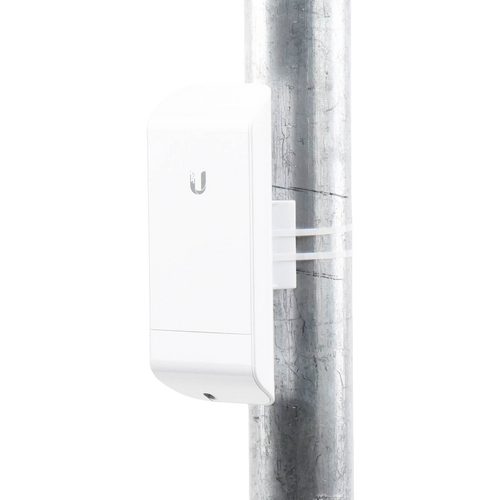 NanoStation airMAX locoM5 CPE,  hasta 150 Mbps, frecuencia 5 GHz (5170-5875 MHz) con antena integrada de 13 dBi