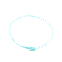 Pigtail de Fibra Óptica Monomodo LC/APC, Simplex de 1 Metro (3.28 Pies)
