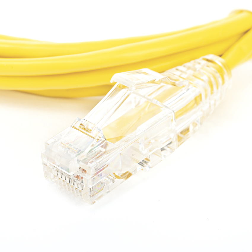 Cable de Parcheo Slim UTP Cat6 - 1.5 Metros (4.92 Pies) Amarillo Diámetro Reducido (28 AWG)