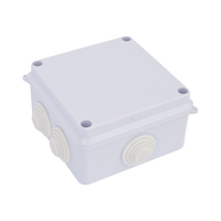 Caja de Conexiones Impermeable IP65, 7 Entradas, Dimensiones 100 x 100 x 70 mm, para Instalaciones Industriales, Comerciales y Residenciales, Incluye Tornillería para su Instalación