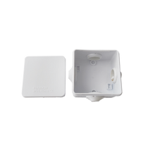 Caja de Conexiones Impermeable IP55 con 4 Entradas, 80 x 80 x 50 mm, para Instalaciones Industriales, Comerciales y Residenciales, Incluye Tornillería para su Instalación