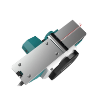 Cepillo de 82 mm (3-1/4IN), 16000 RPM 580W, incluye regla guía y piedra para afilar.