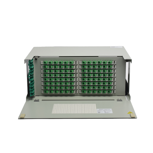 Distribuidor de Fibra Óptica para 96 empalmes, con 96 acopladores SC/APC y 96 pigtails, 19", 4 UR