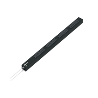 PDU Básico para Distribución de Energía, Enchufe de Entrada NEMA 5-20P, Con 16 Contactos NEMA 5-20R, de Instalación Vertical, 20 Amp, 120 Vca