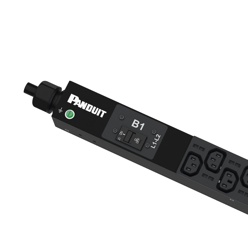 PDU Básico para Distribución de Energía, Enchufe de Entrada NEMA L6-30P, Con 20 Salidas C13, de Instalación Vertical, 208 Vca, 30 Amp