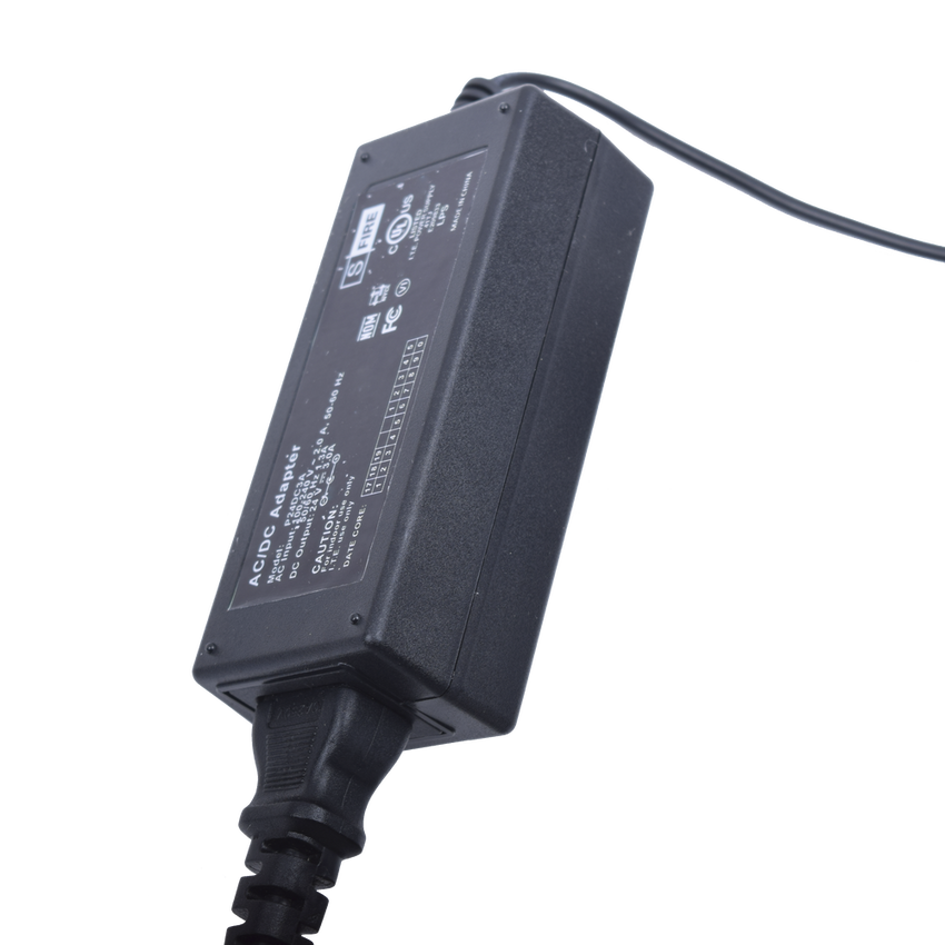 Fuente de poder de 24 Vcc Regulado @ 3A / UL / Voltaje de Entrada de 100-240 Vca
