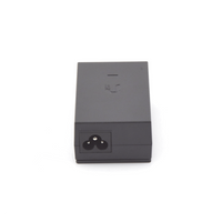 Adaptador PoE Ubiquiti de 24 VDC, 1.0 A Puerto Fast Ethernet