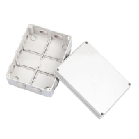 Caja Derivación-Conexión de Plástico (140 X 190 X 76 mm) con 10 Glándulas de Goma. Para Instalaciones Comerciales, Residenciales e Industriales. Incluye Tornillería para su Tapa. Funciona También como Registro.
