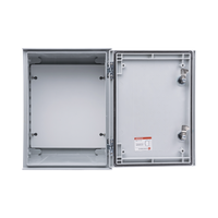 Gabinete de Poliéster IP65 Uso en Intemperie (300 x 400 x 200 mm) con Placa Trasera Interior de Plástico (Incluye Chapa y Llave).